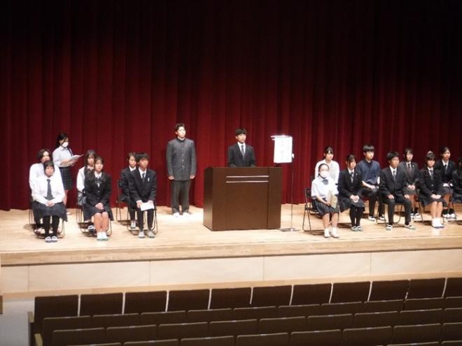 立会演説会の様子