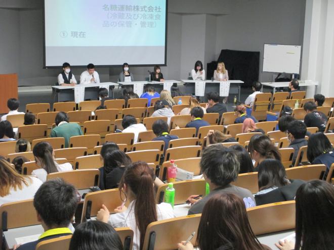 卒業生と語る会1