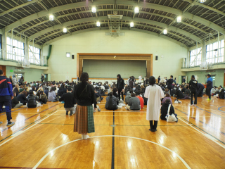 体育館に避難完了