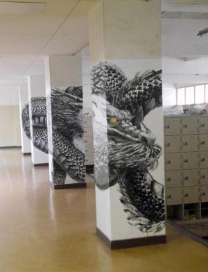 校内壁画トリックアート「龍」