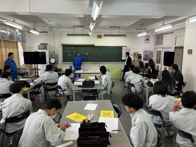 R7年度　住環境出前授業（施工図の書き方指導）