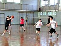 バスケ部体育館での練習1