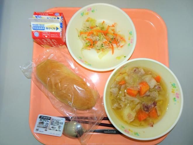 給食の写真