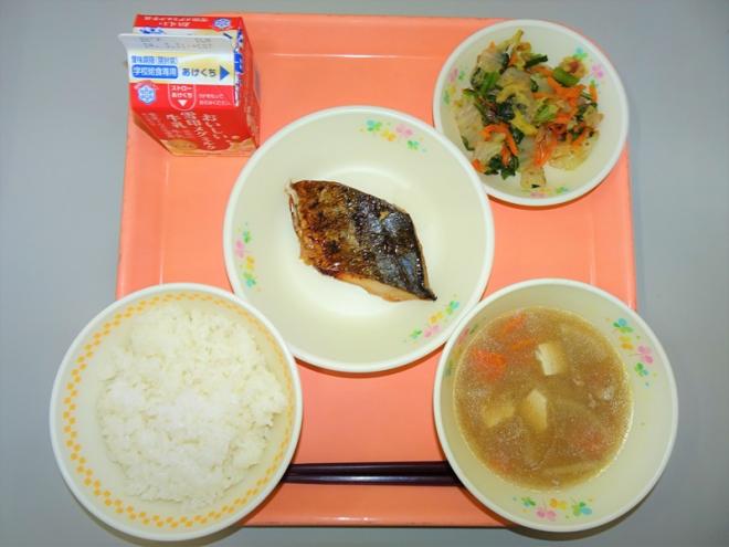 給食の写真