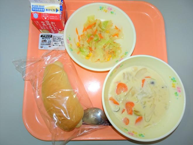 給食の写真