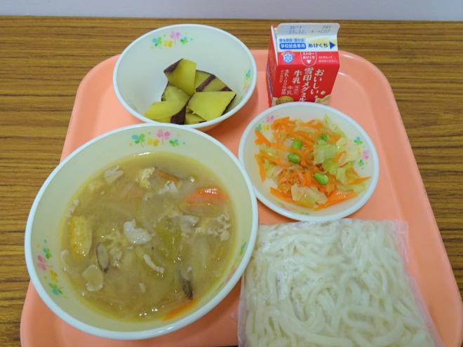 給食の写真