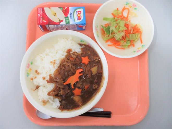 給食の写真