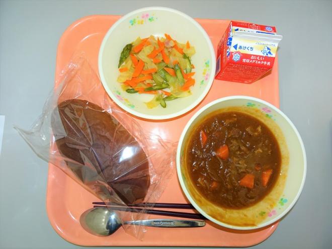 給食の写真