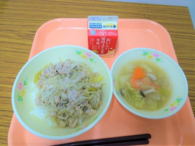 給食の写真