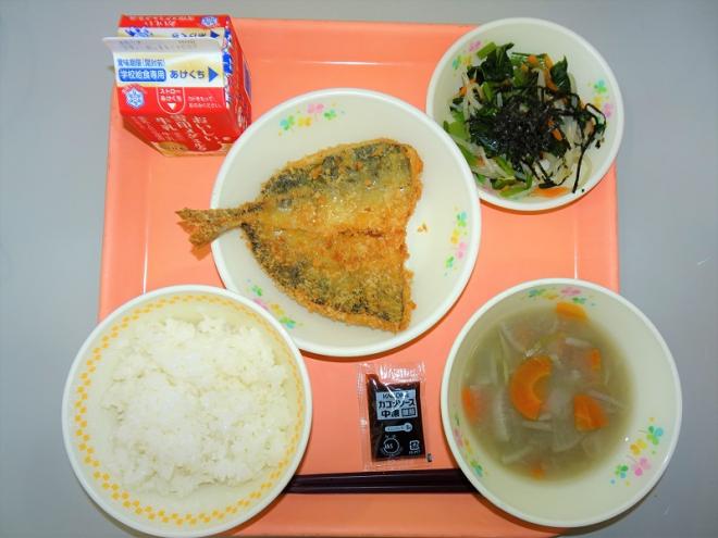 給食の写真