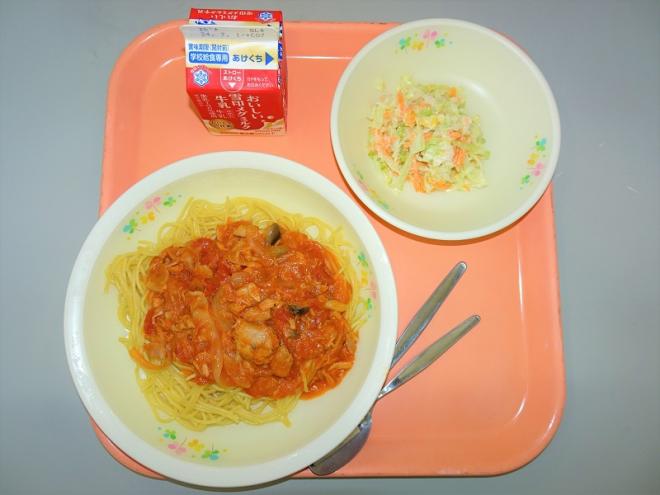 給食の写真