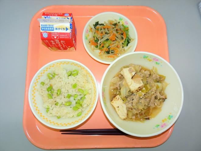 給食の写真