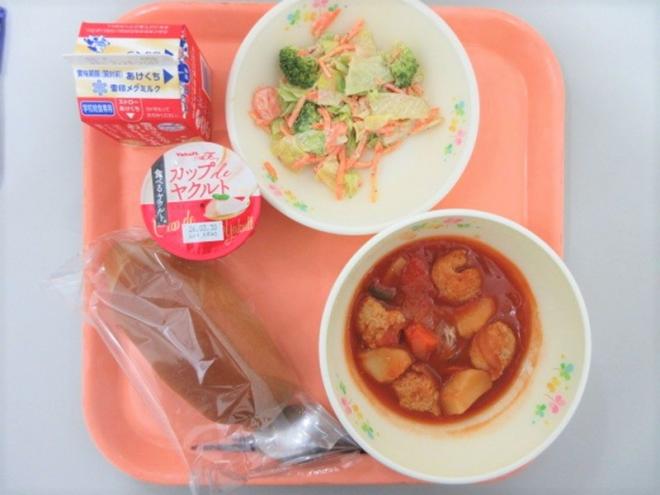 給食の写真