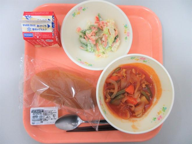 給食の写真