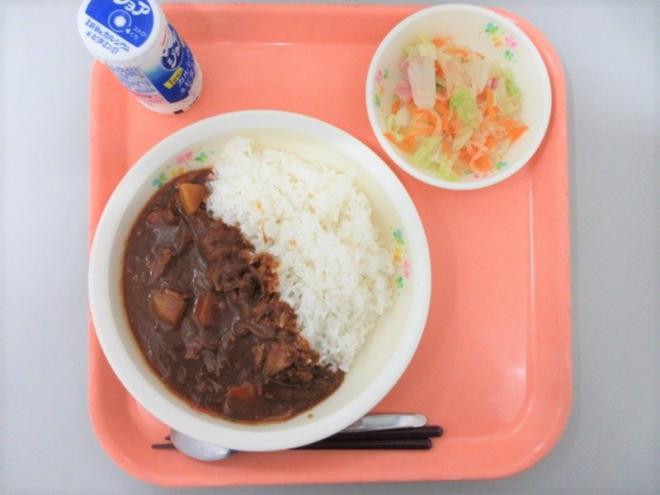 給食の写真