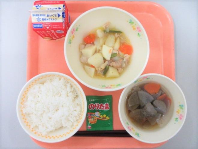給食の写真