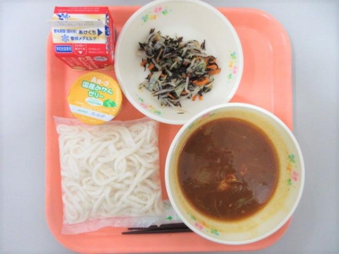 給食の写真
