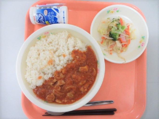給食の写真