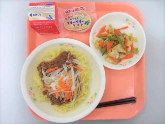 給食の写真