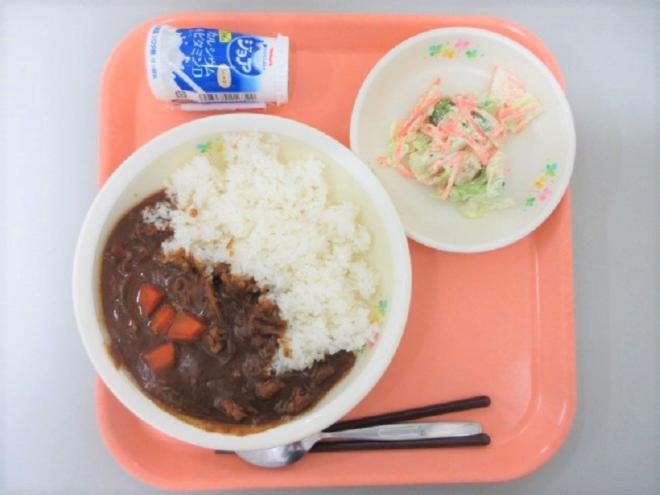 給食の写真