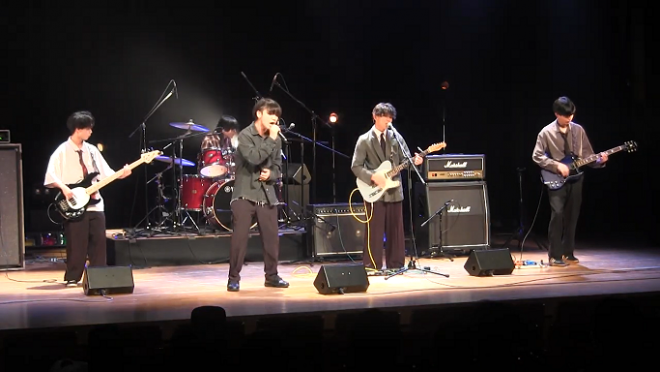 軽音楽部大会の様子