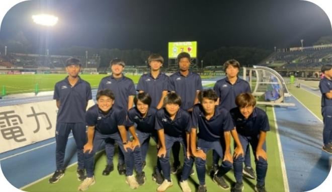 r8_soccer1