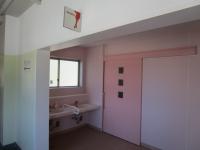 restroomw1