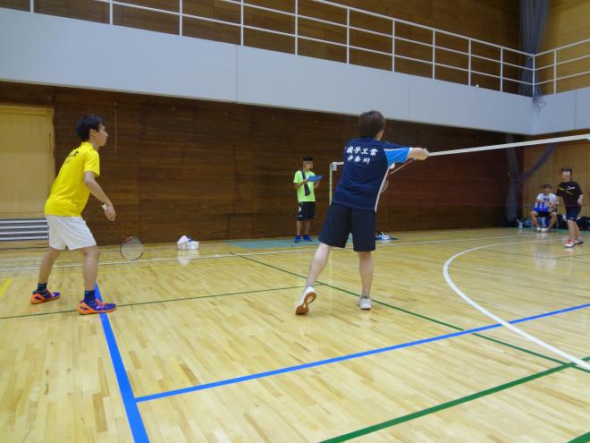 バドミントン大会の様子1