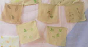 季節の葉っぱスタンプの写真