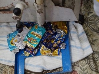 空き缶つぶし