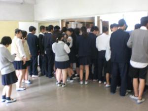 H30_0510平日の昼休み