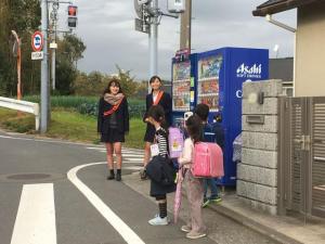 地域貢献活動「金井高校見守り隊」1