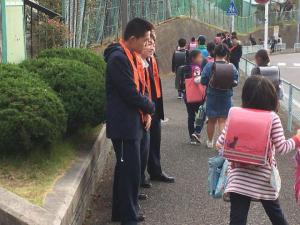 地域貢献活動「金井高校見守り隊」5