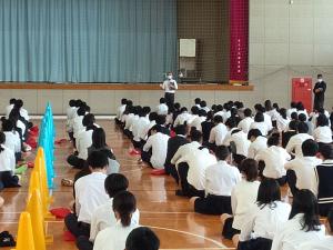 R2_1006_3学年学年集会1