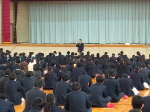 R2_1124_3学年学年集会