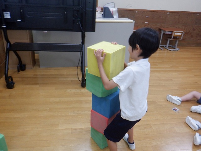 ブロック積み木