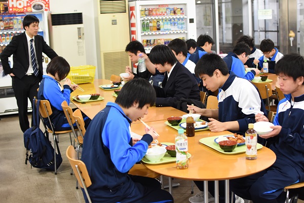 生徒食堂