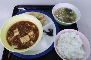 夕定食試食会2