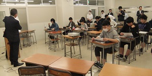 社長による、校内企業説明会4