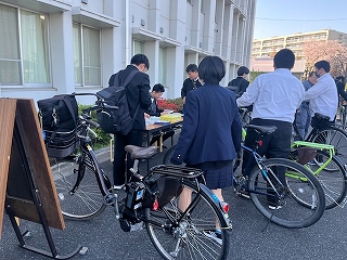 令和6年度自転車点検3年生の様子2