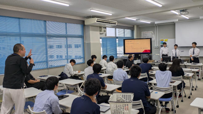 コンピュータ部