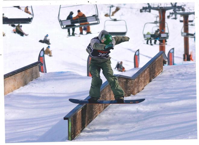 3年生加藤蓮さんがスノーボードでプロ資格を取りました4