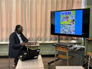 星野ルネさんを招いて多文化教育講演会を実施しました1