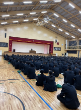 令和7年度修了式・離退任式01