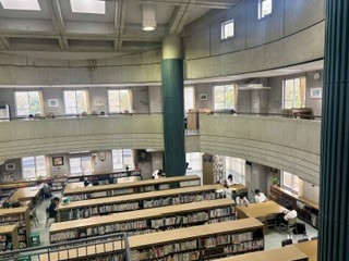 放課後の図書館