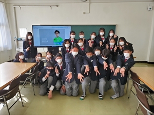 中学生学校訪問の画像