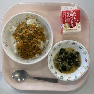 給食