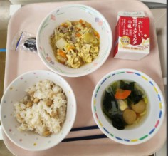給食