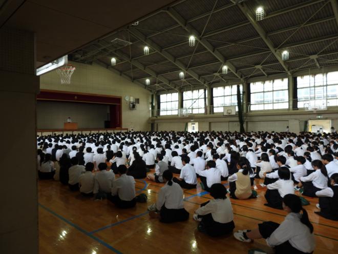 学校行事（生徒会立会演説会）