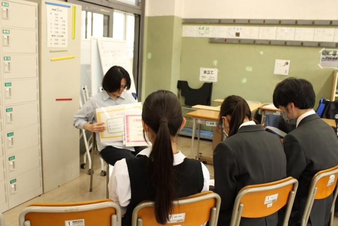 インタビューの様子4